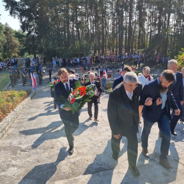 Uroczystość ku czci poległych i pomordowanych w okresie II Wojny Światowej